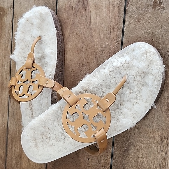 TORY BURCH Miller Cloud Shearling Sandal in Caramel Corn Sz 10 - Picture 4 of 5